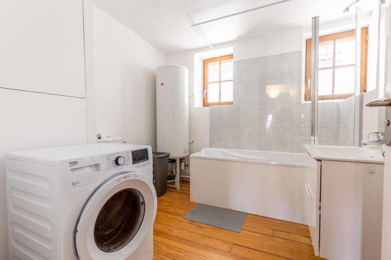 Le Double Pirou # 2 Appartements # Halte Auvergne Thiers Exterior foto