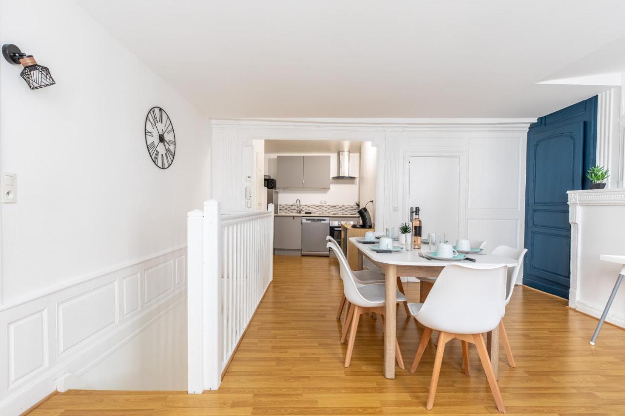 Le Double Pirou # 2 Appartements # Halte Auvergne Thiers Exterior foto