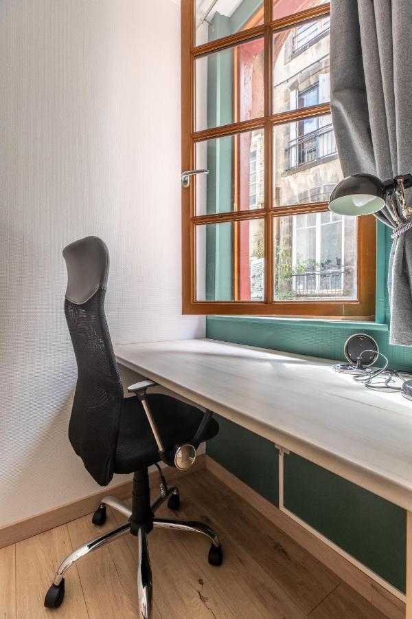 Le Double Pirou # 2 Appartements # Halte Auvergne Thiers Exterior foto
