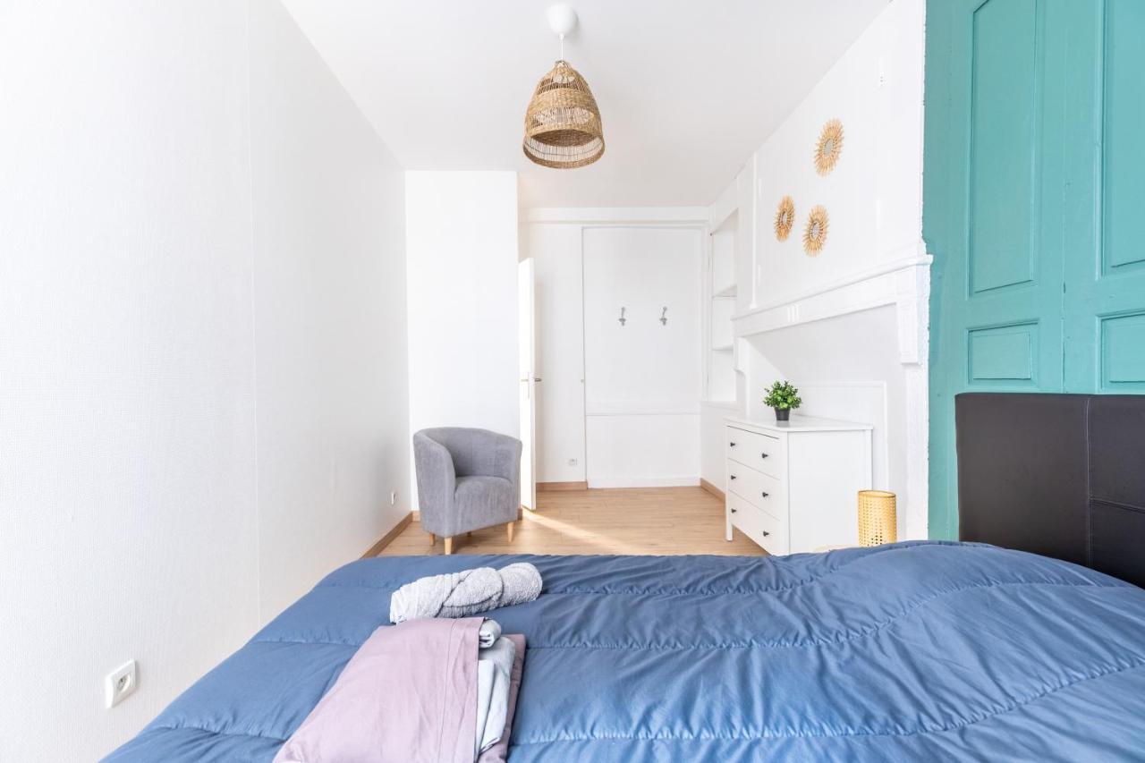 Le Double Pirou # 2 Appartements # Halte Auvergne Thiers Exterior foto
