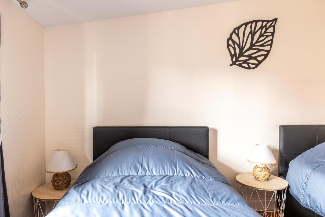 Le Double Pirou # 2 Appartements # Halte Auvergne Thiers Exterior foto